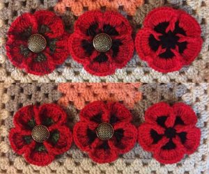 crochet poppy pattern Ravelry button