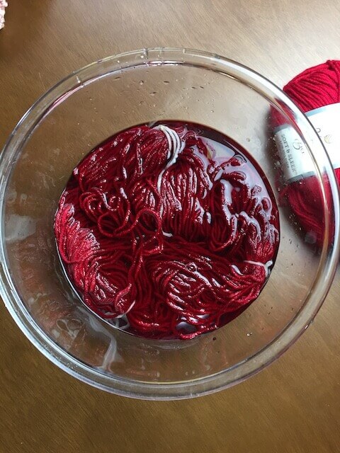 yarn soak prevent colors running